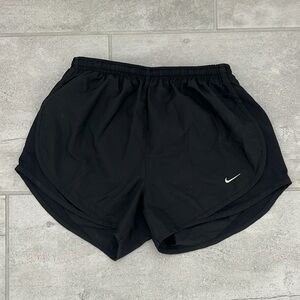 Black Nike workout shorts size small
